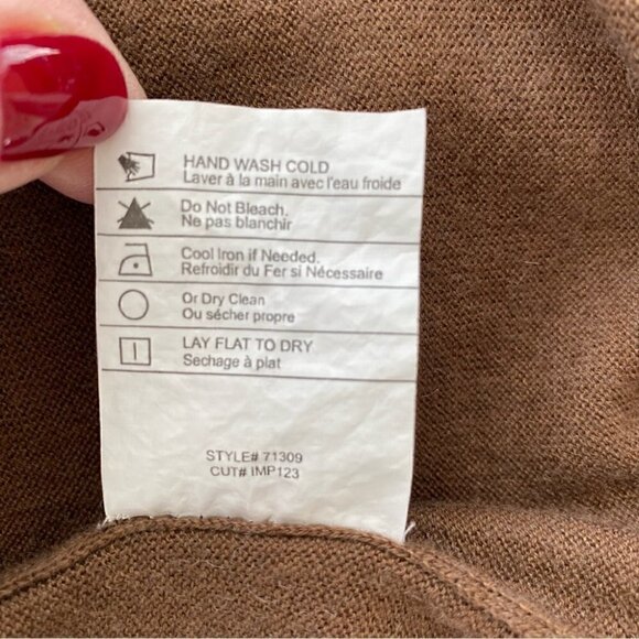 Vince cardigan, dolman sleeves 3/4 length, in a cotton  & cashmere blend knit - Picture 13 of 14